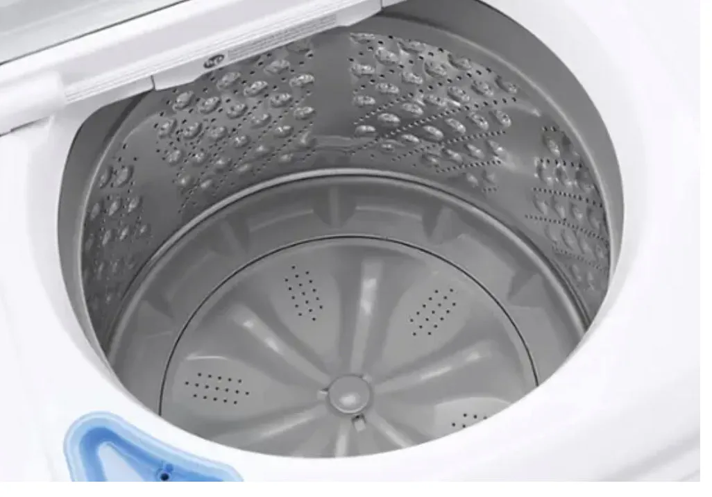 LG - 4.3 Cu. Ft. High-Efficiency Top Load Washer with SlamProof Glass Lid - White
Model:WT6100CW